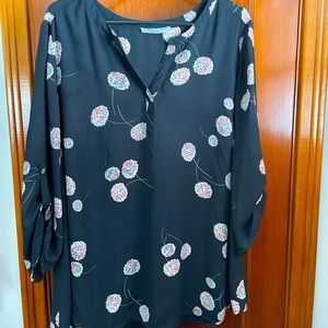 Daniel Rainn Koda Split Neck blouse, GUC